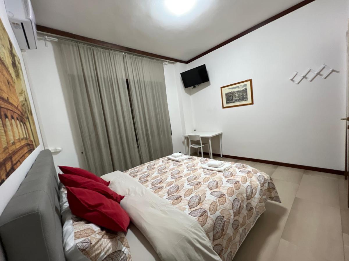 Bella Roma - Ee Hotel ภายนอก รูปภาพ